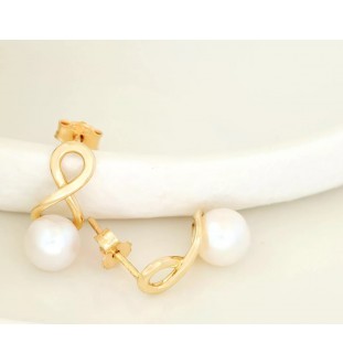 Kolczyki złote na sztyfcie z perłą